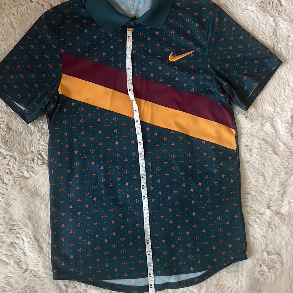 Men’s Golf Small Nike Polo Shirt - Picture 5 of 6